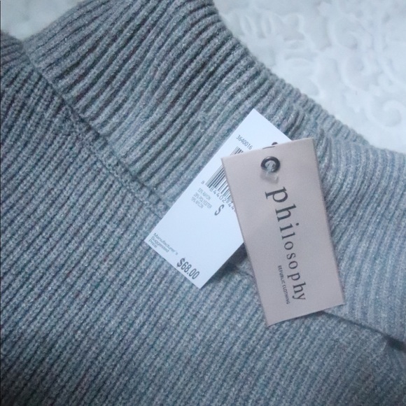 Sweater - Picture 6 of 7